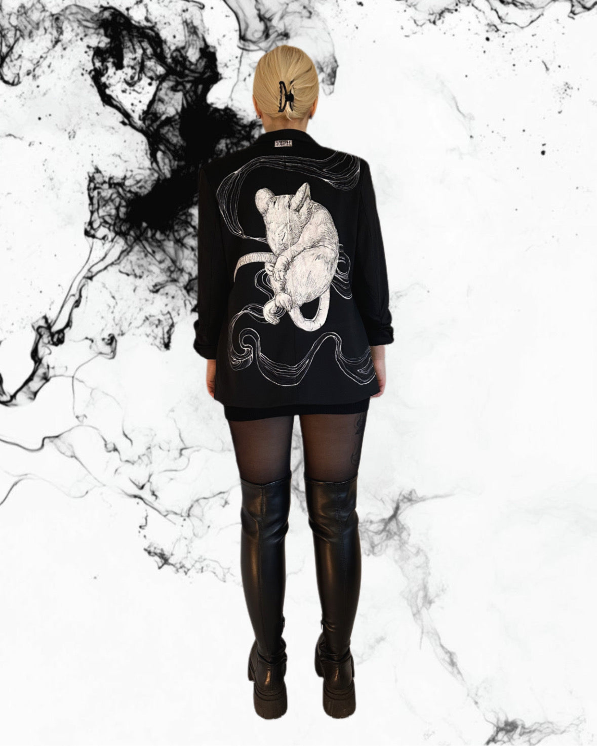 🖤 Custom Blazer “Sleeping Mouse”